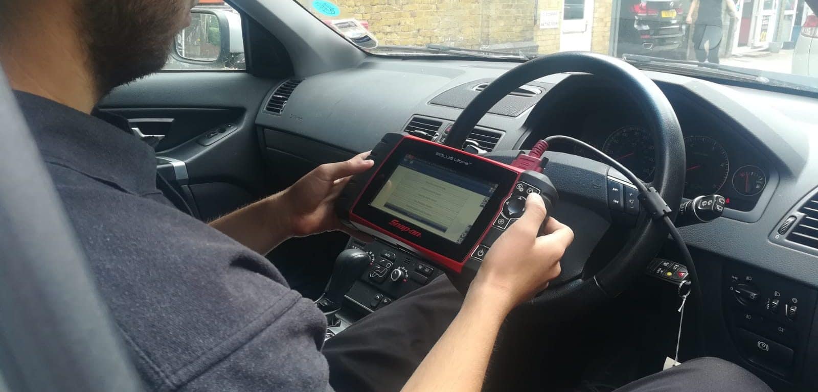 Car Diagnostics Check in Golders Green CB Motors